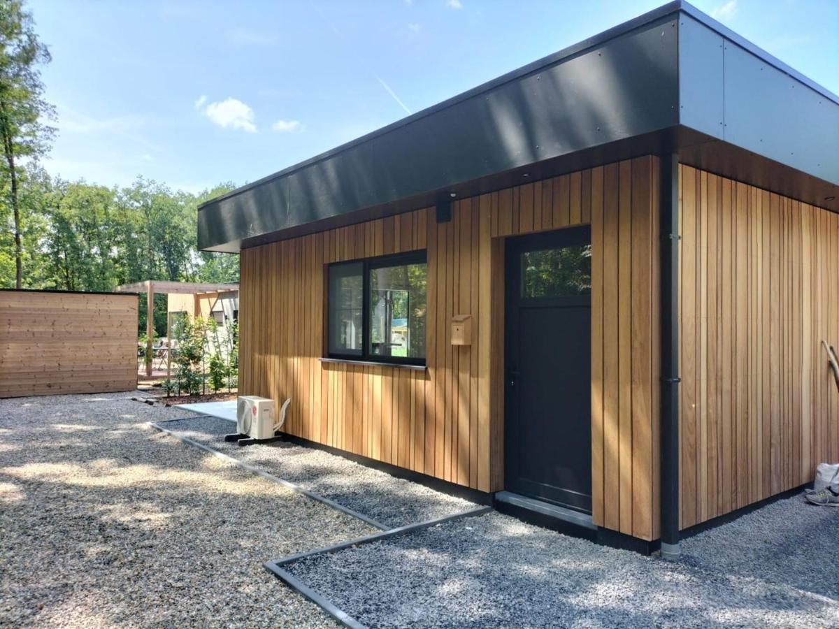Theressa - Free Wifi En Netflix Zutendaal Exterior foto