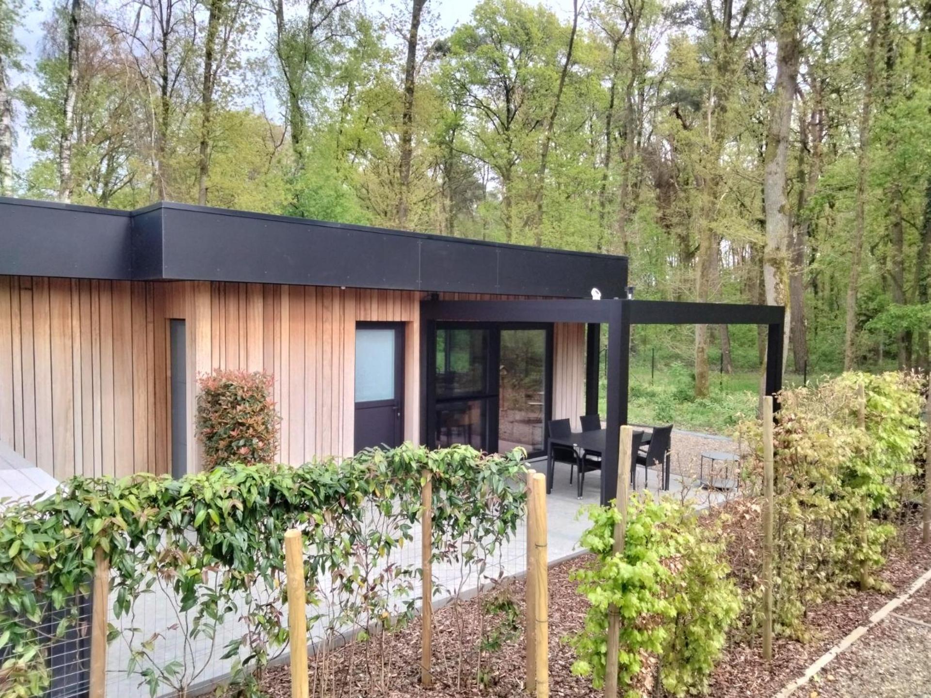Theressa - Free Wifi En Netflix Zutendaal Exterior foto