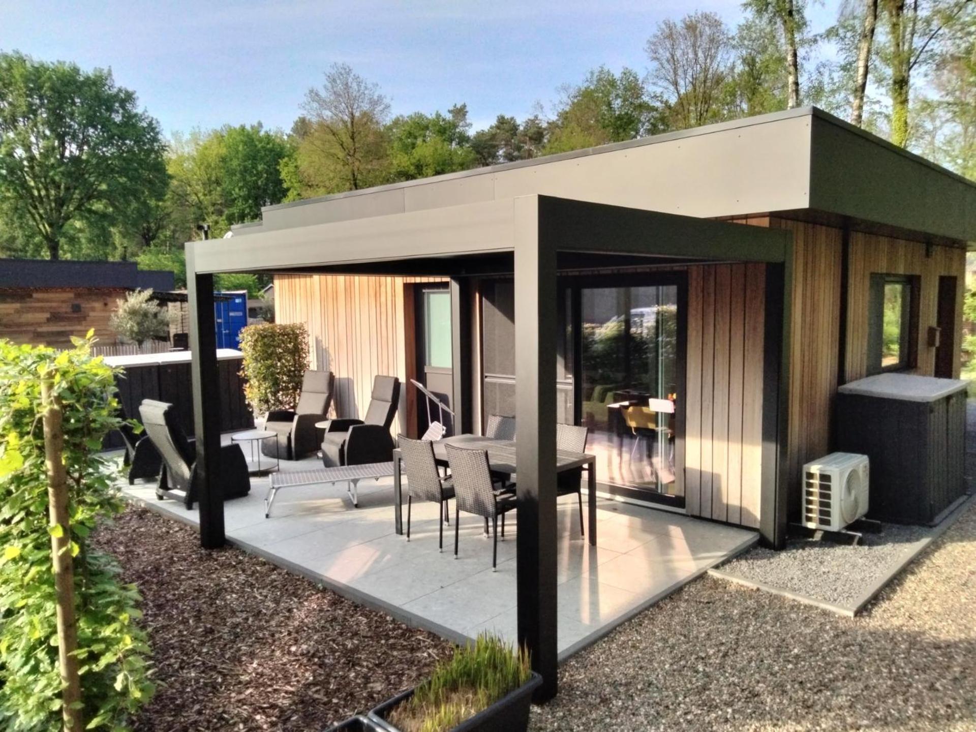 Theressa - Free Wifi En Netflix Zutendaal Exterior foto