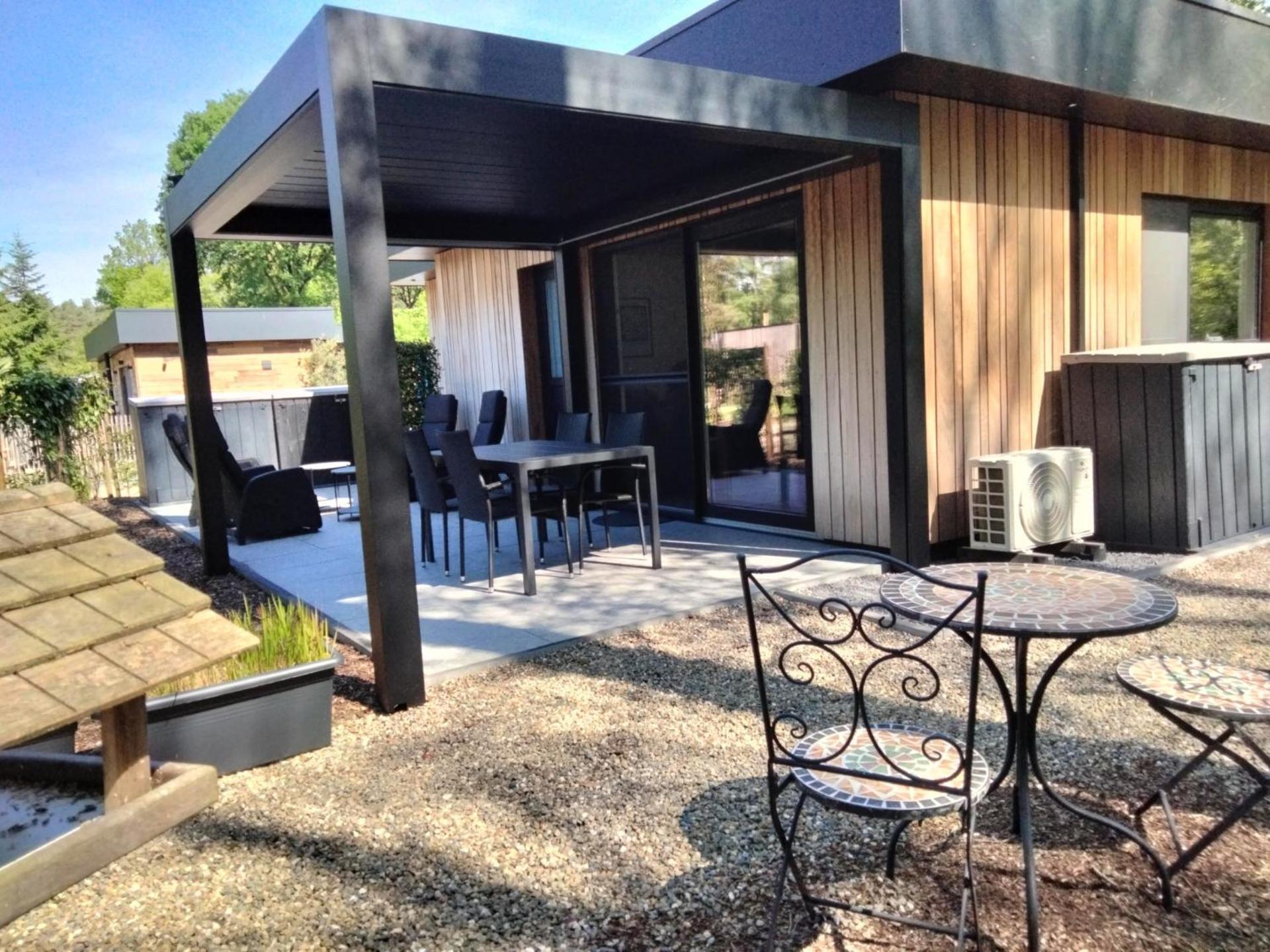 Theressa - Free Wifi En Netflix Zutendaal Exterior foto